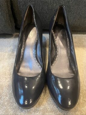 Coach navy  Patent Sheri A3945 heel s